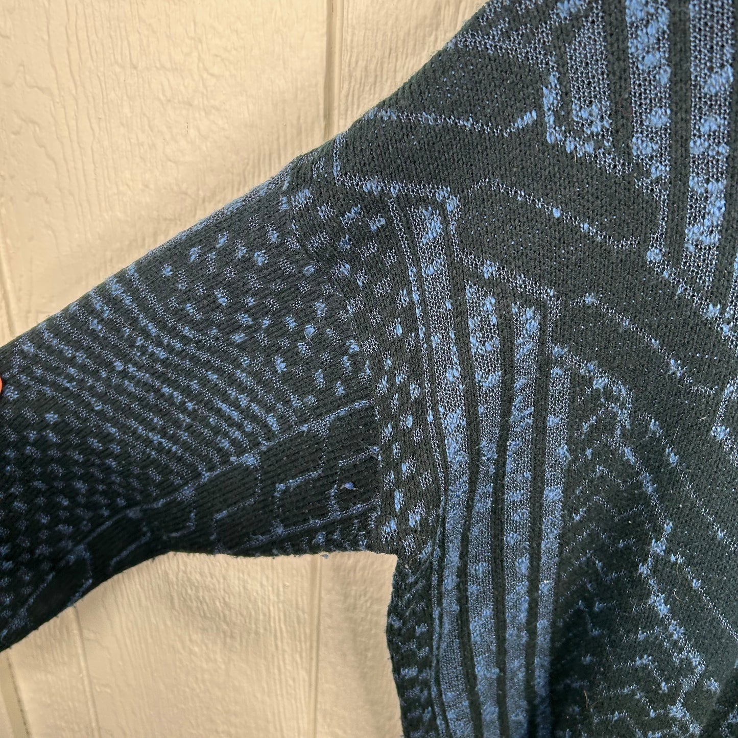 Vintage 90's Navy & Black Knit Sweater (M)