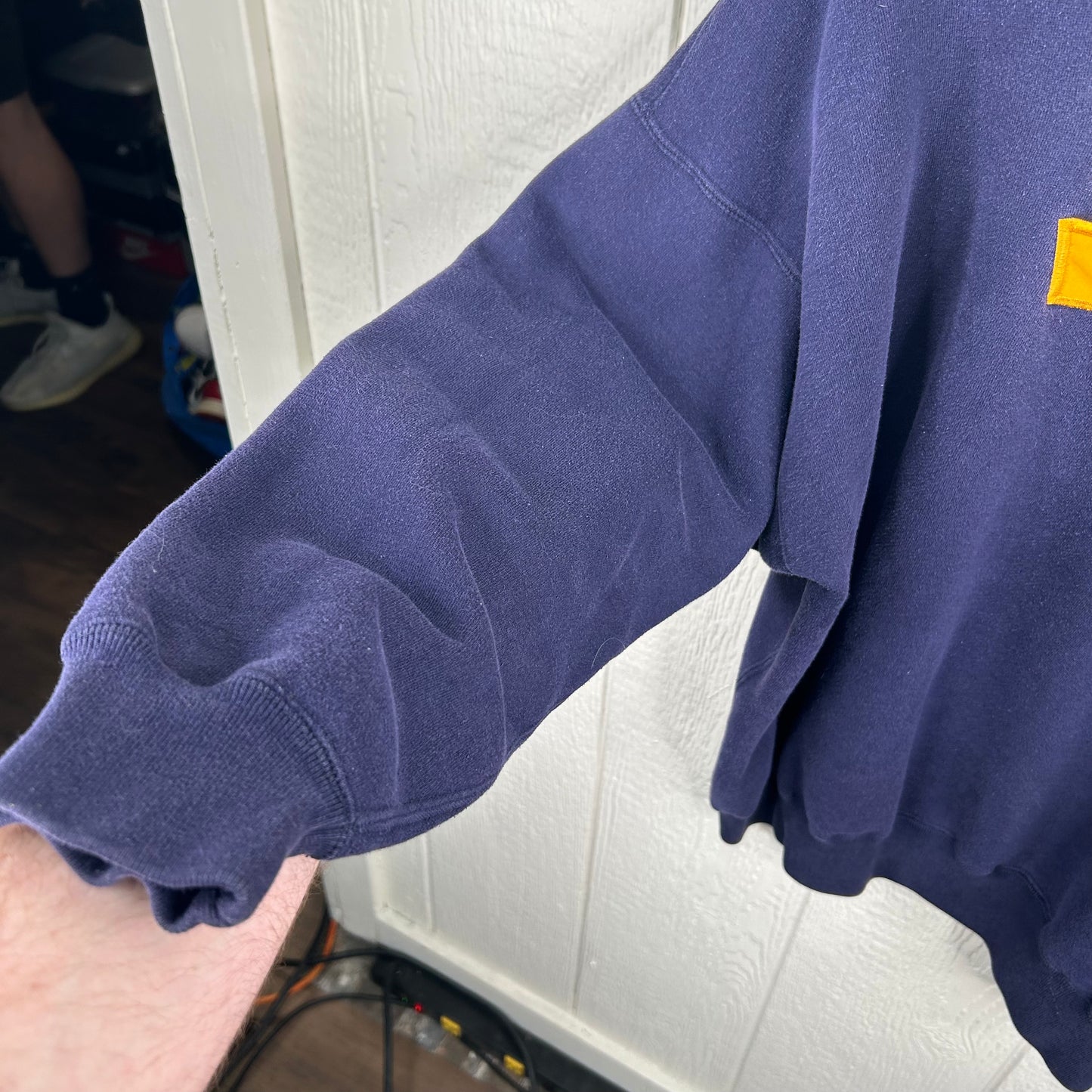 Vintage 90's West Virginia Mountaineers Heavyweight Embroidered Crewneck (XL)
