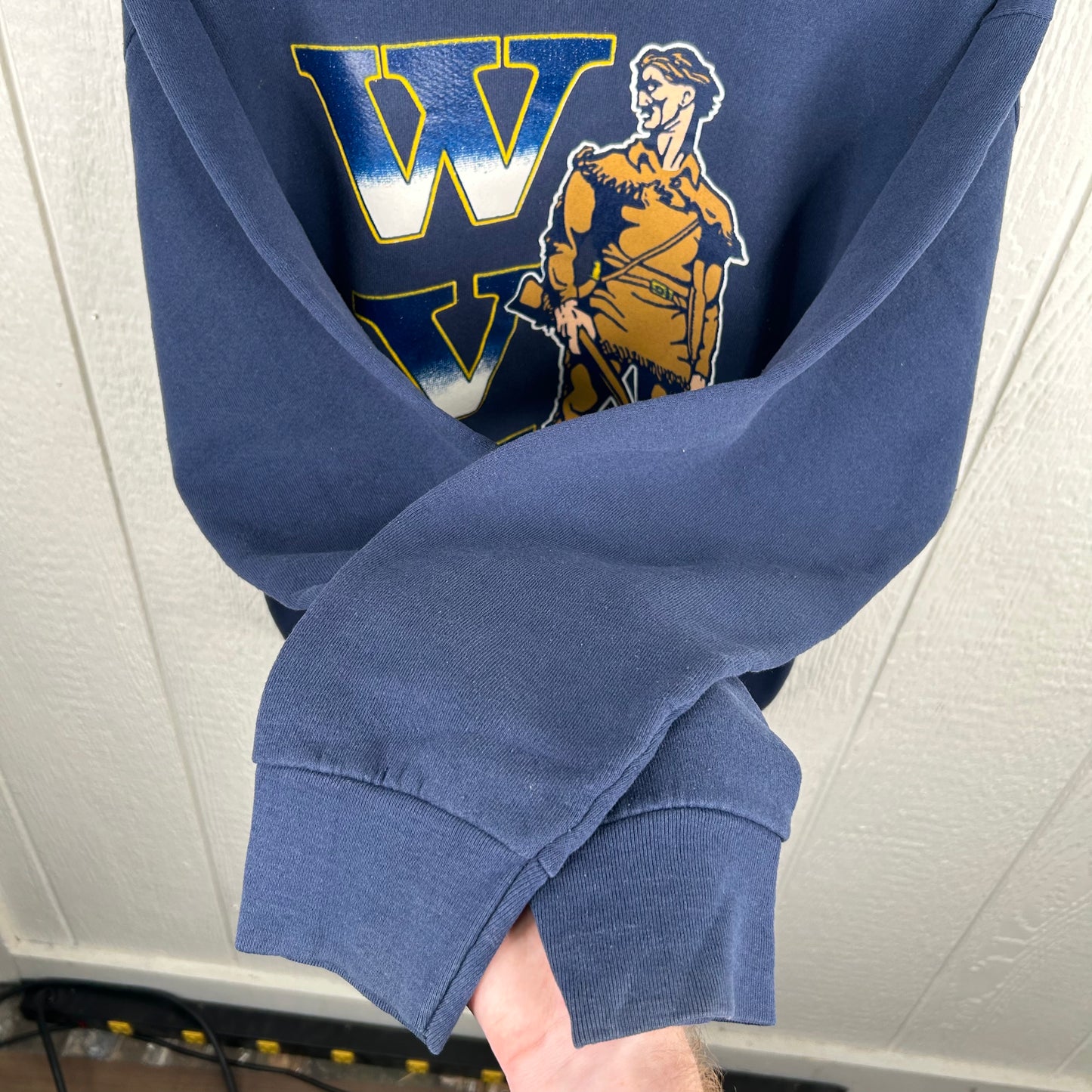 Vintage 90's WVU Mountaineers Spellout Graphic Crewneck (L)