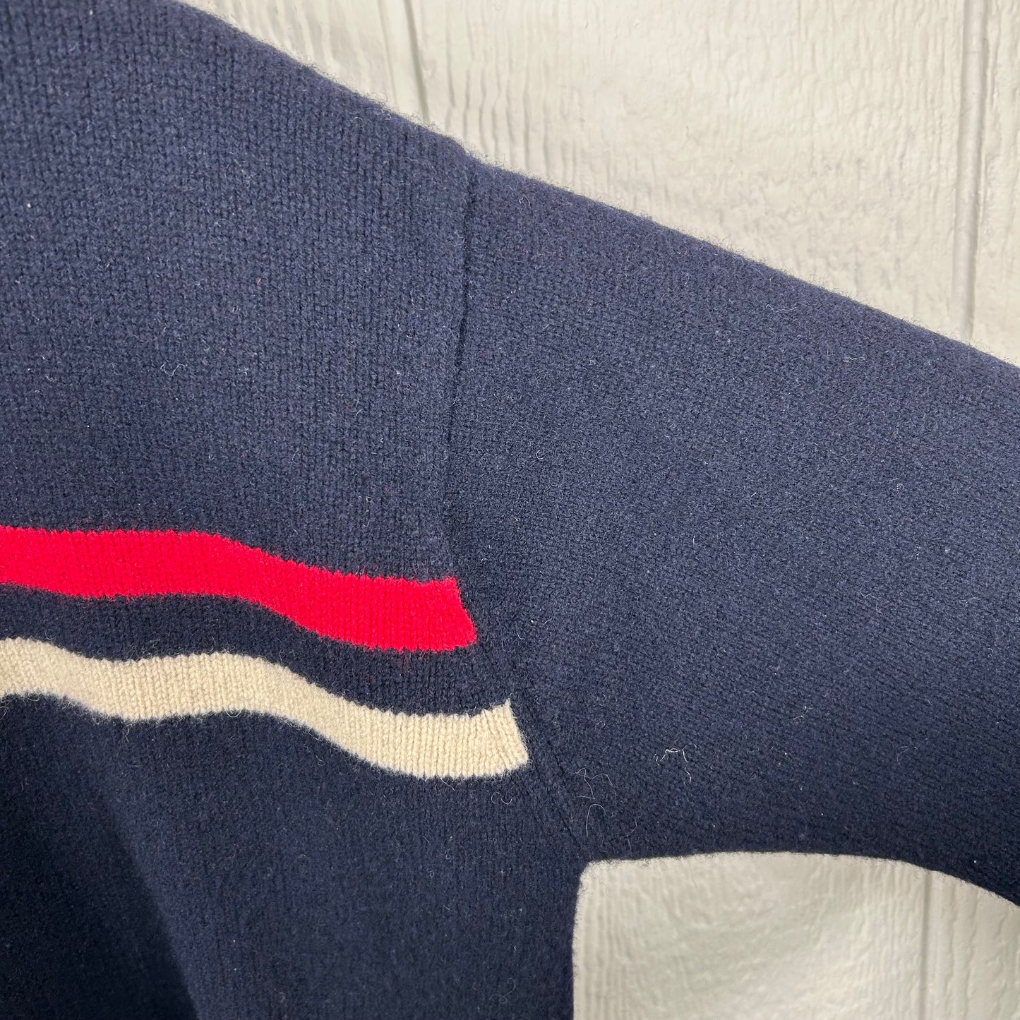 Vintage 90's American Eagle Outfitters Navy Striped Wool Sweater (L)