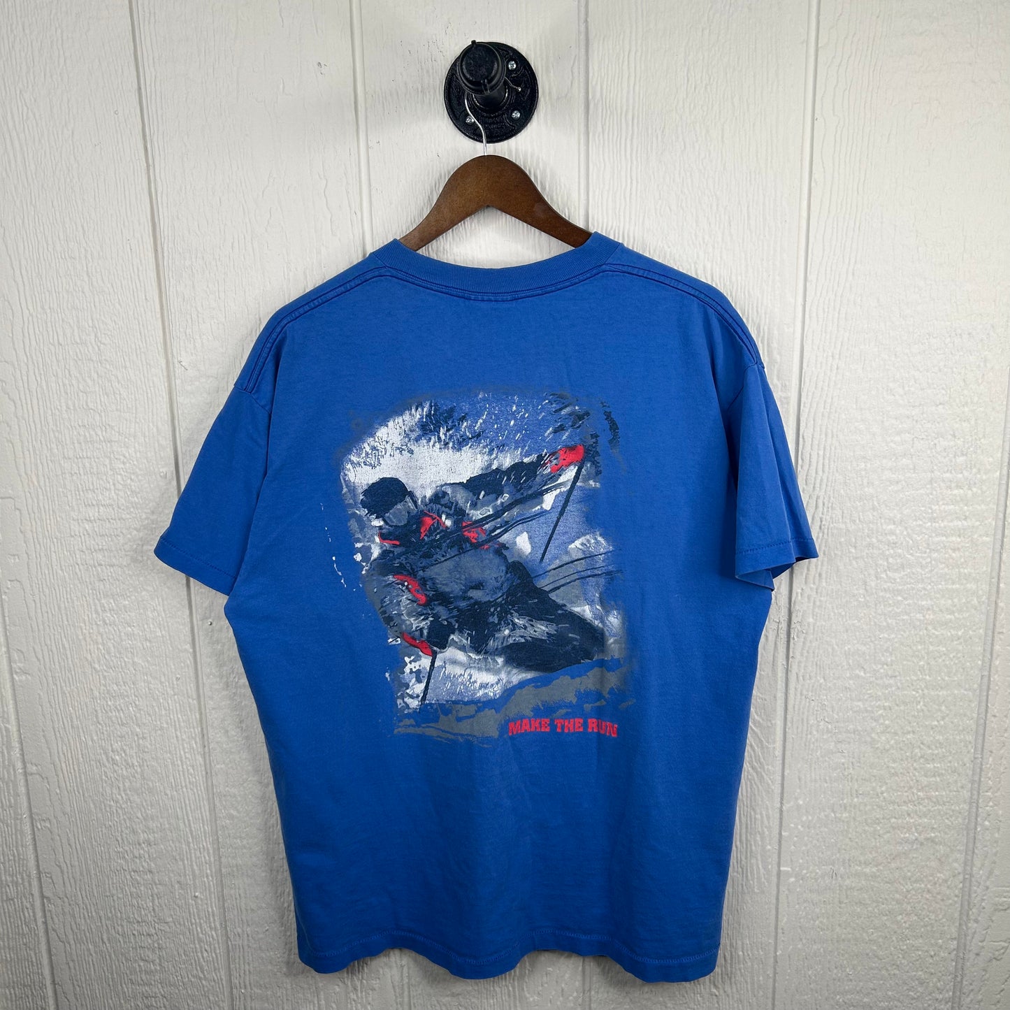 Vintage 90's Marlboro 'Make The Run' Skiing Graphic Tee (XL)