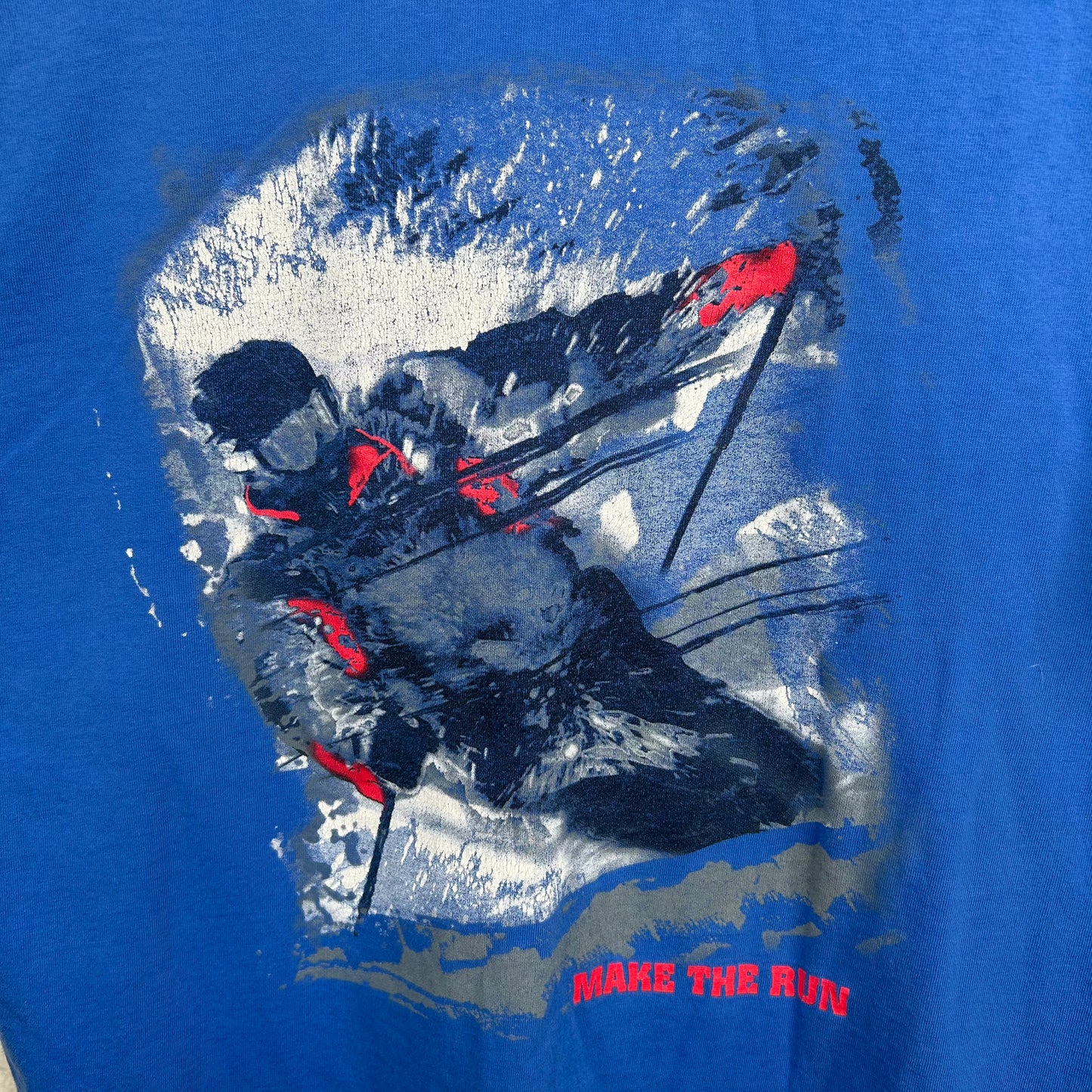 Vintage 90's Marlboro 'Make The Run' Skiing Graphic Tee (XL)