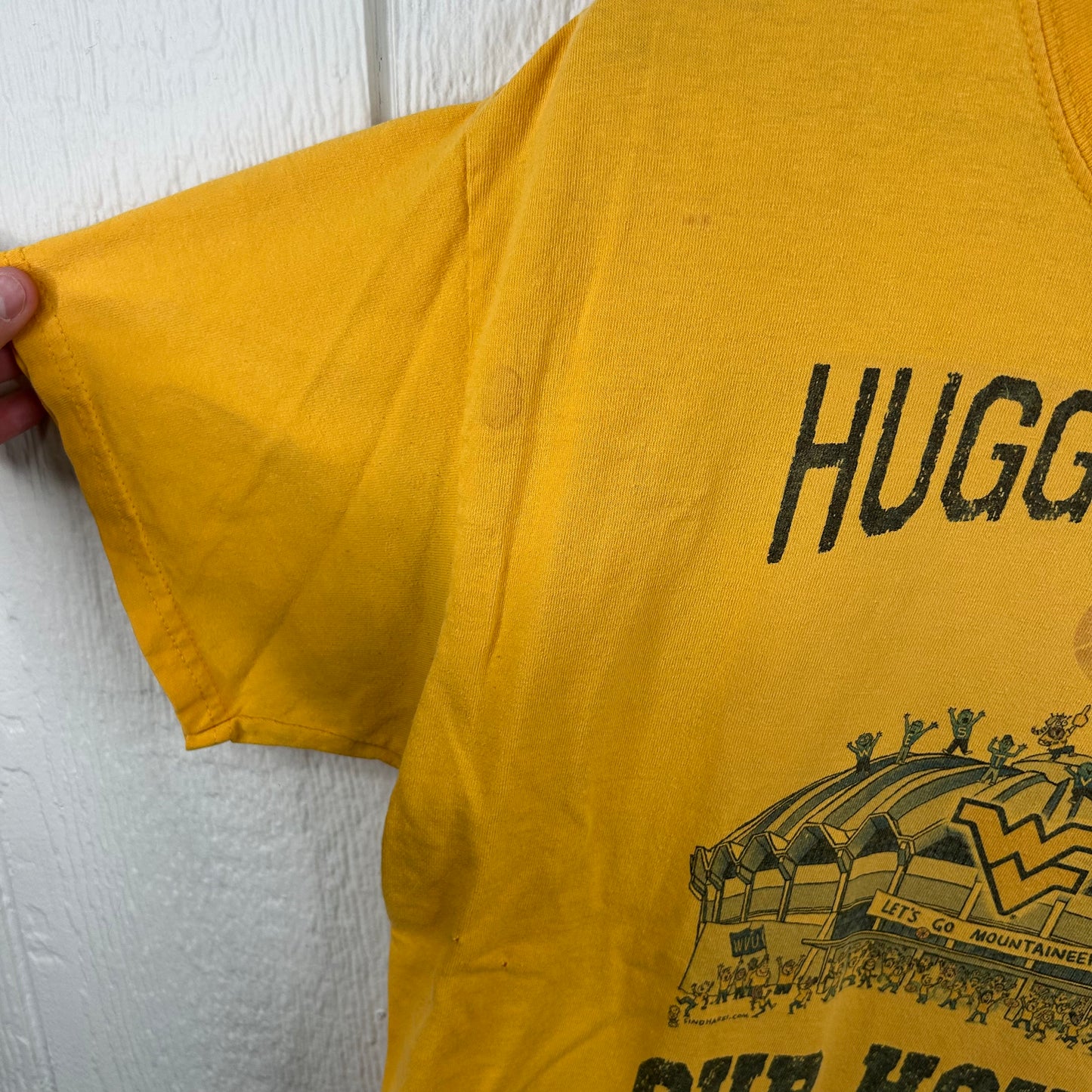 Y2K WVU Basketball "Huggs House is Our House" Tee (L)