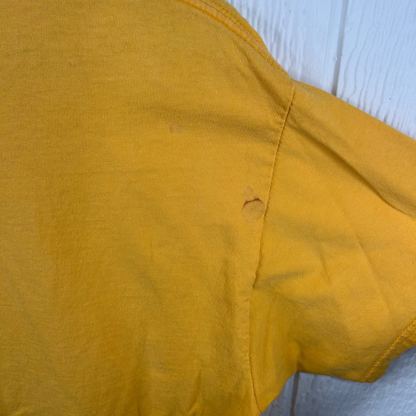 Y2K WVU Basketball "Huggs House is Our House" Tee (L)