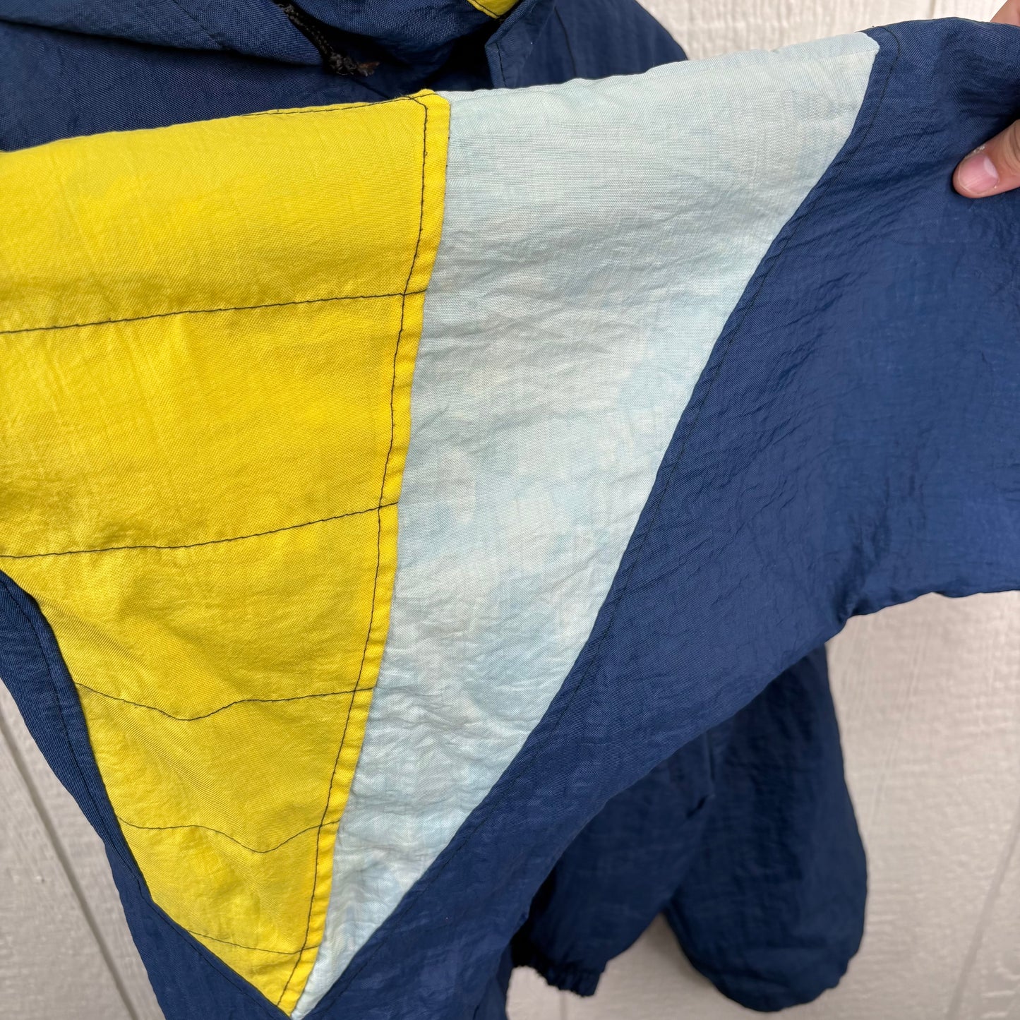 Vintage 90's "Steve" Starter WVU Puffer Jacket (M)