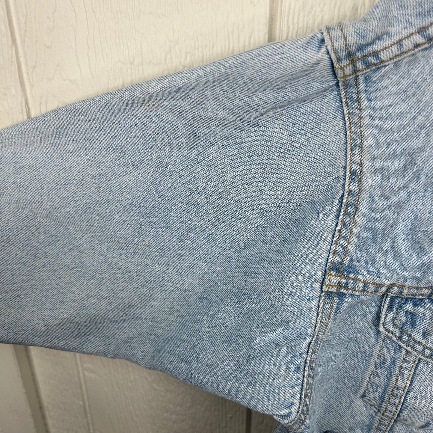Vintage 90's Levi's Light Wash Denim Jacket (S)