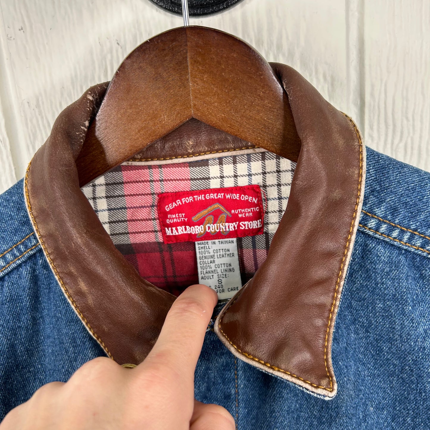 Vintage 90's Marlboro Dark Wash Denim Jacket (S)