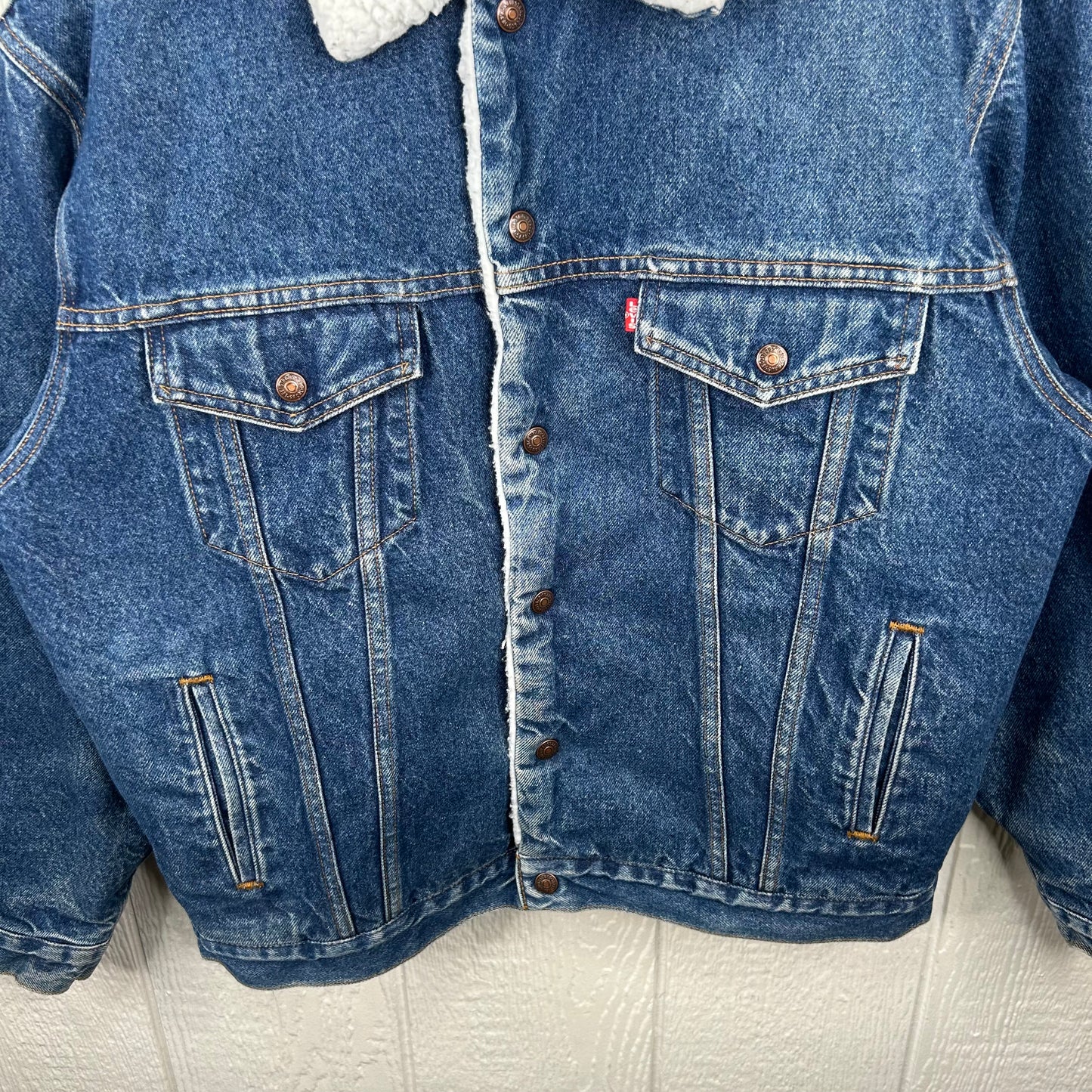 Vintage 90's Levi's Sherpa Lined Button Up Denim Jacket (M)
