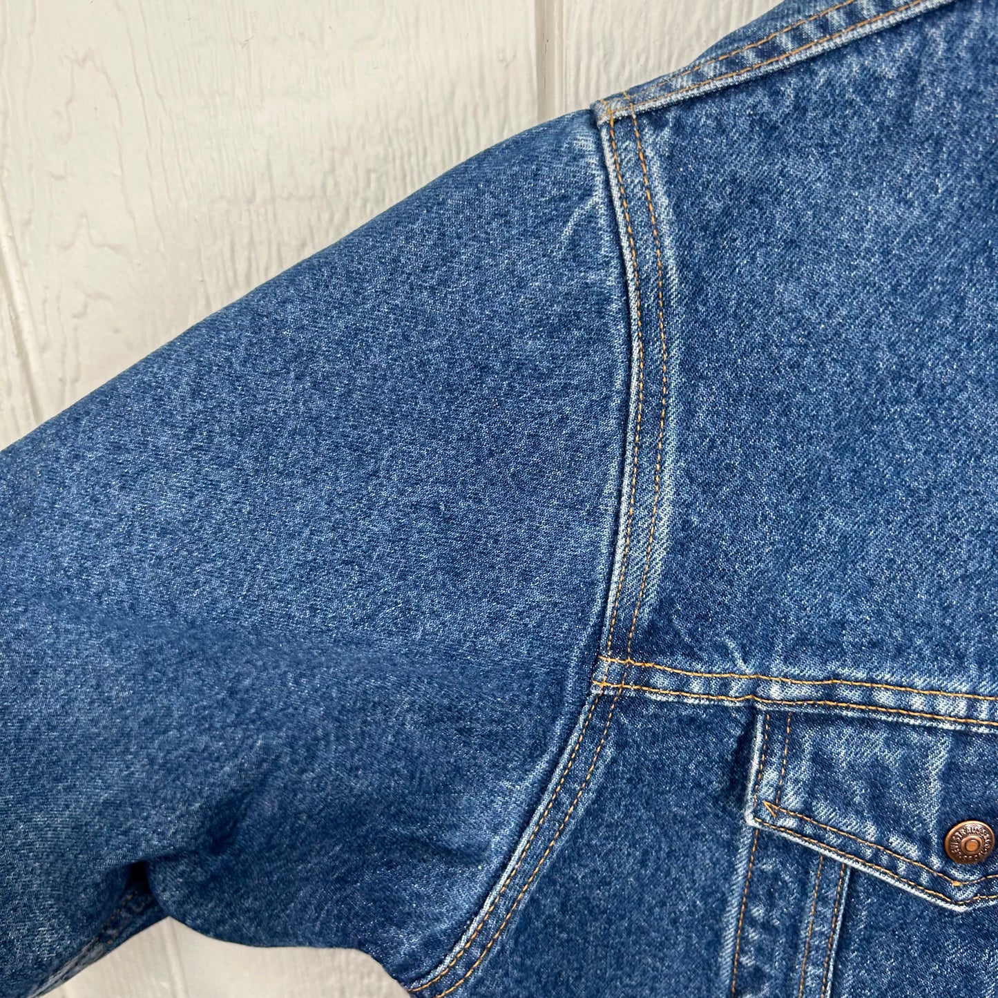 Vintage 90's Levi's Sherpa Lined Button Up Denim Jacket (M)