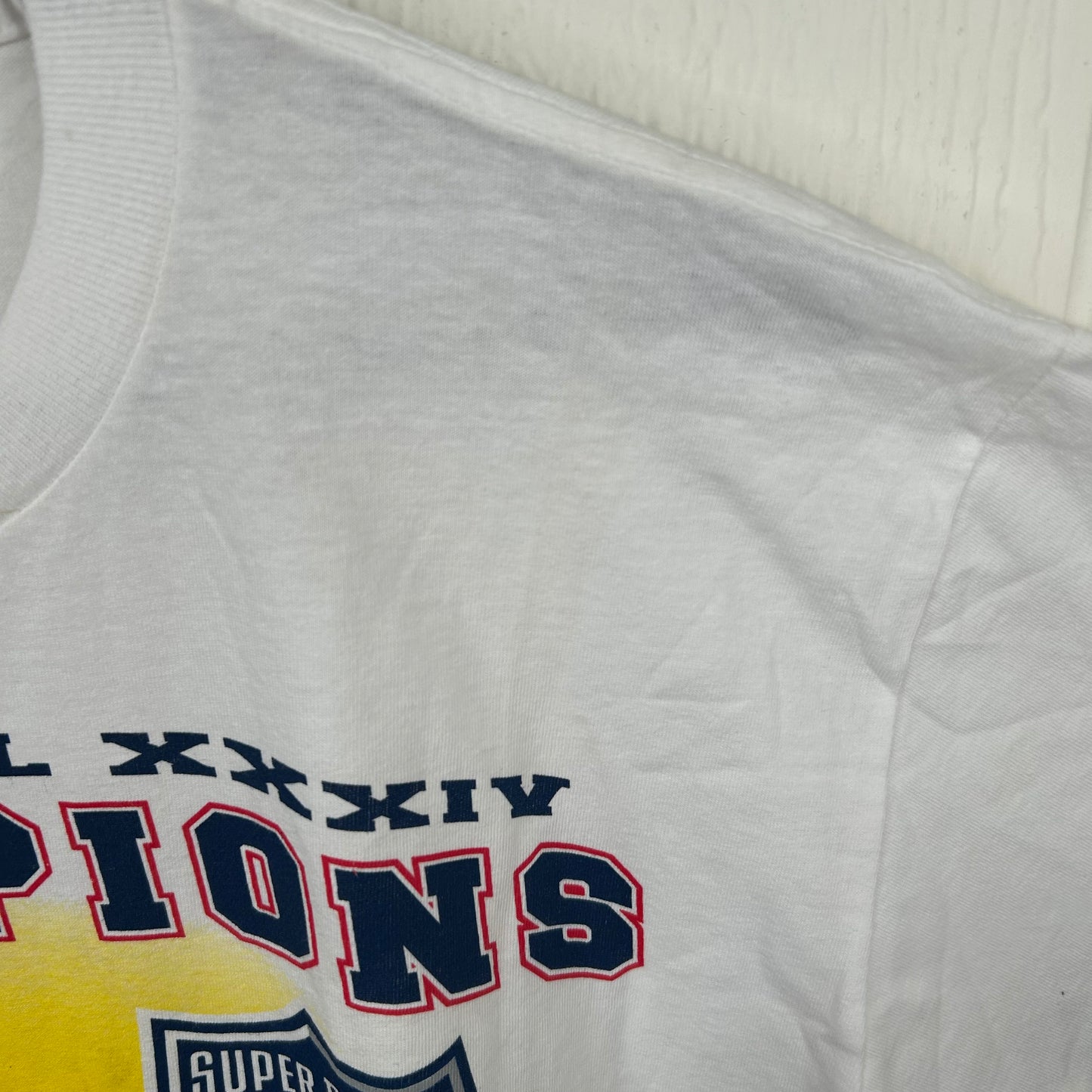 Y2K St. Louis Rams Super Bowl Champions Graphic Tee (L)
