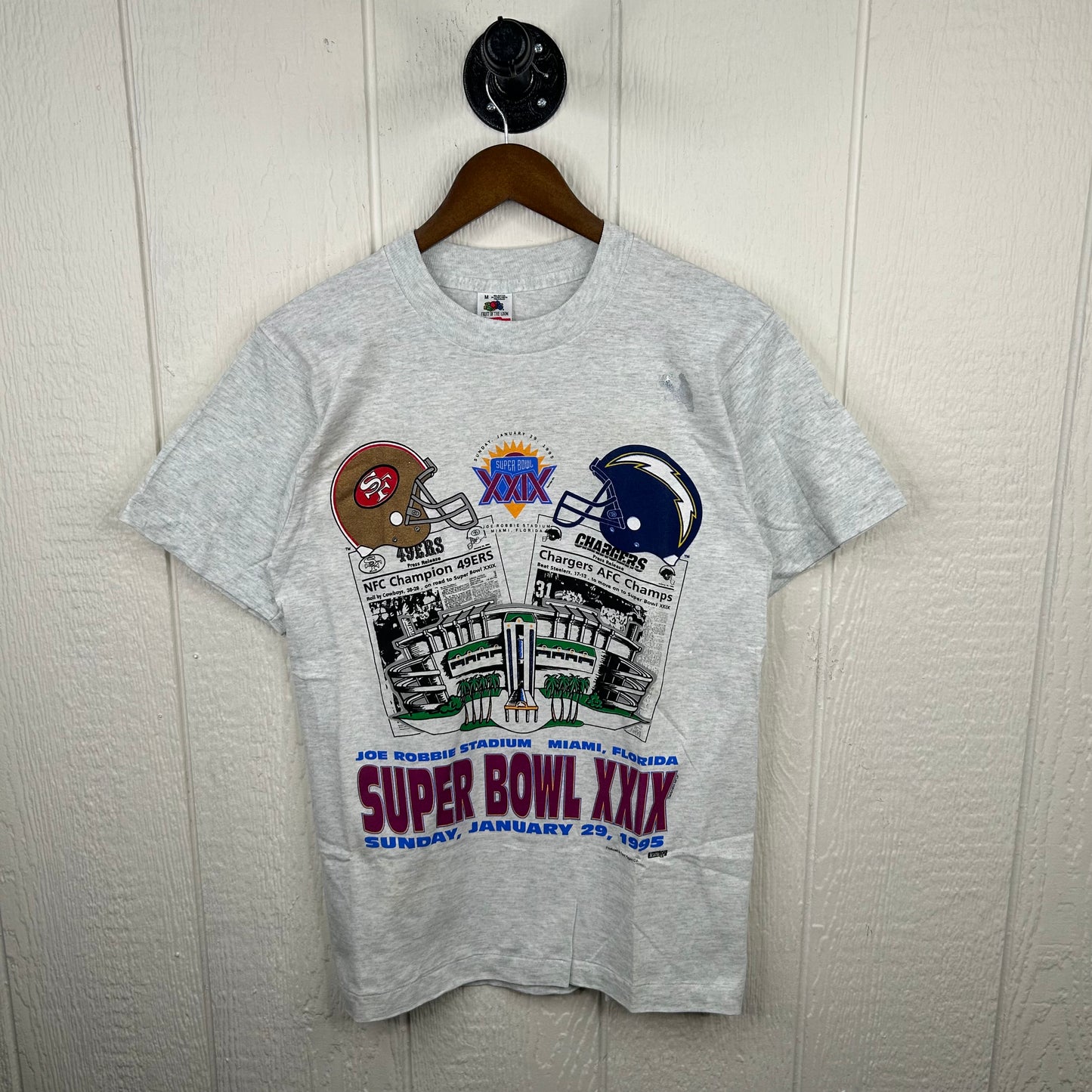 Vintage 1995 Super Bowl XXIX 49ers vs. Chargers Graphic Tee (M)