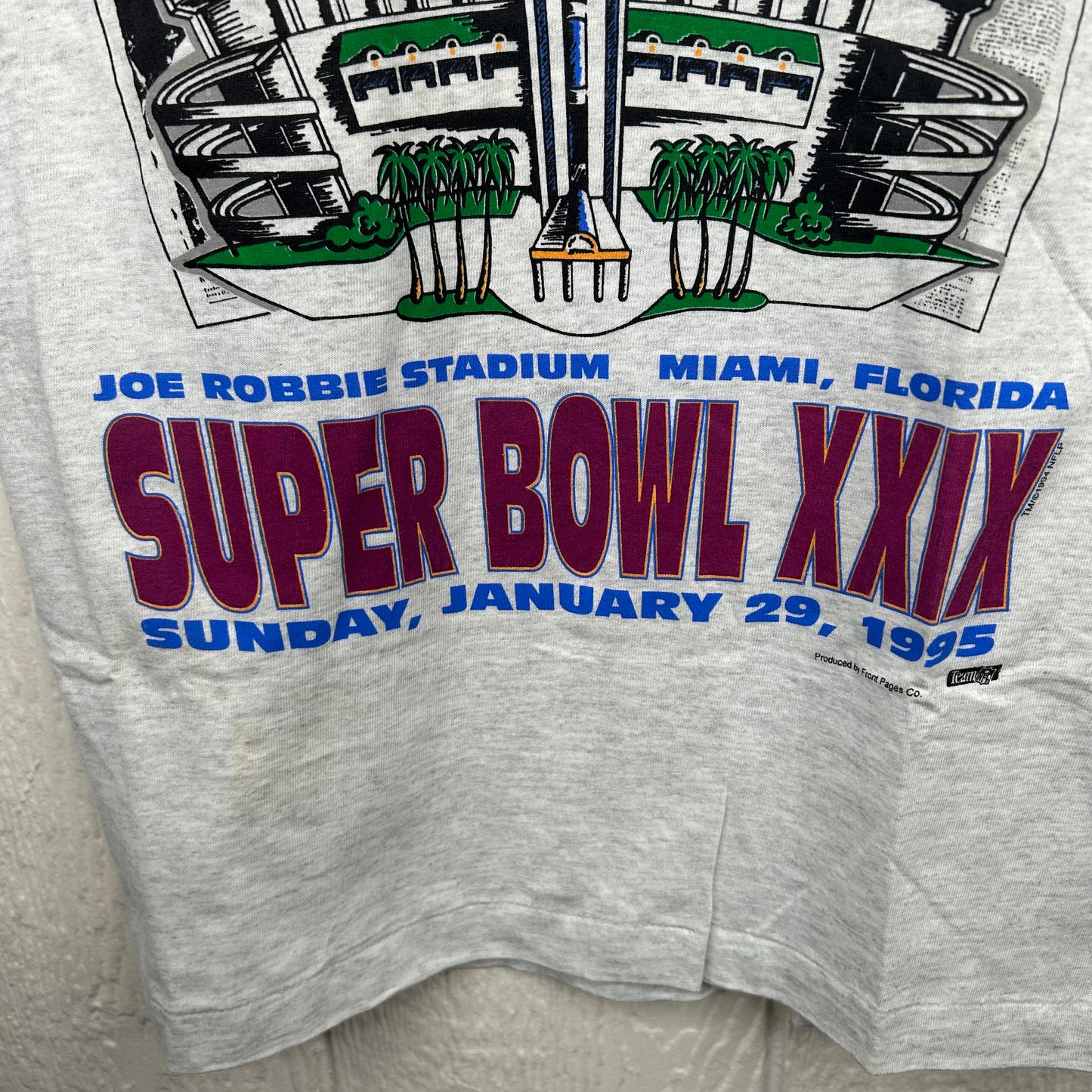 Vintage 1995 Super Bowl XXIX 49ers vs. Chargers Graphic Tee (M)