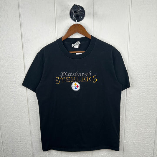 Vintage 90's Embroidered Pittsburgh Steelers Tee (M)