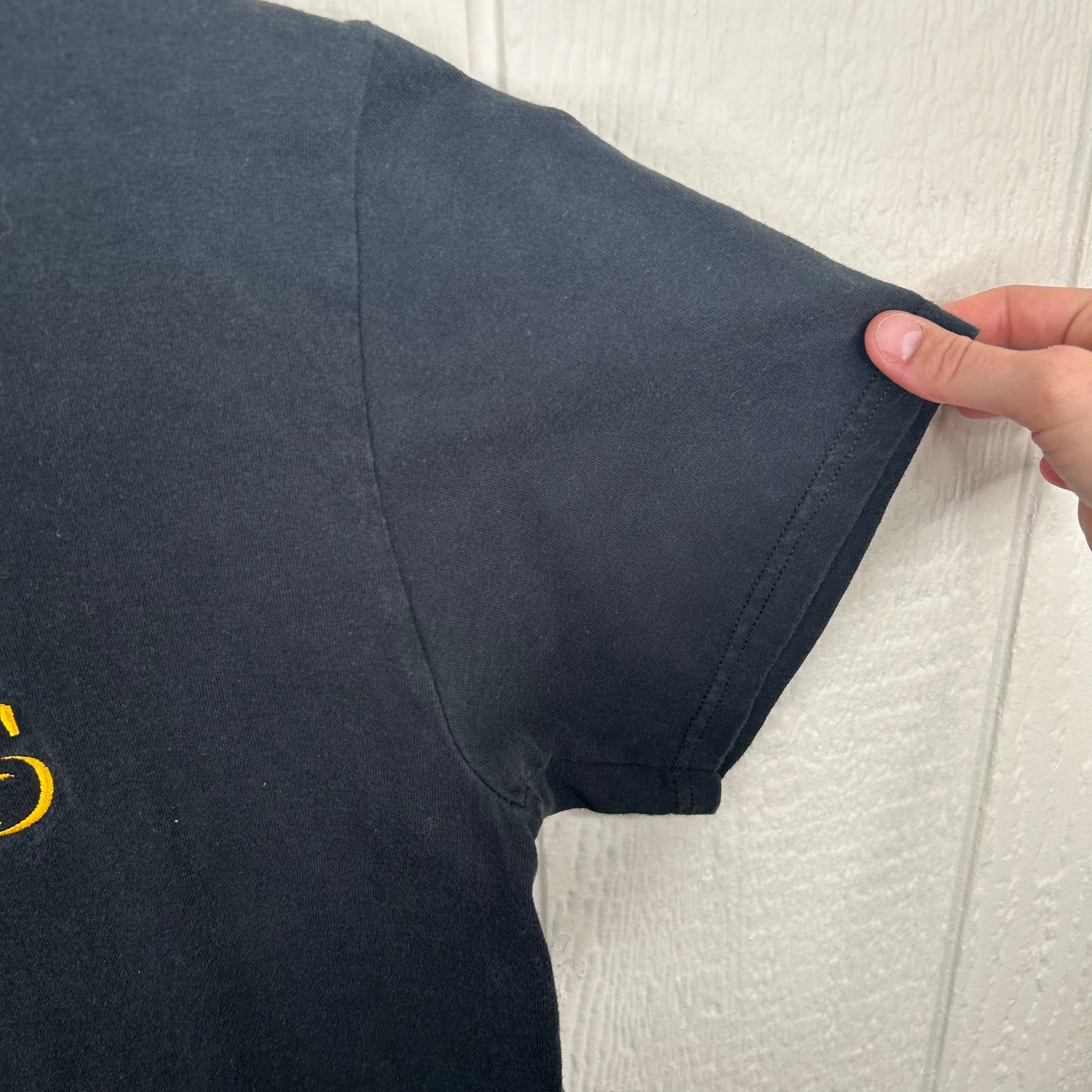Vintage 90's Embroidered Pittsburgh Steelers Tee (M)
