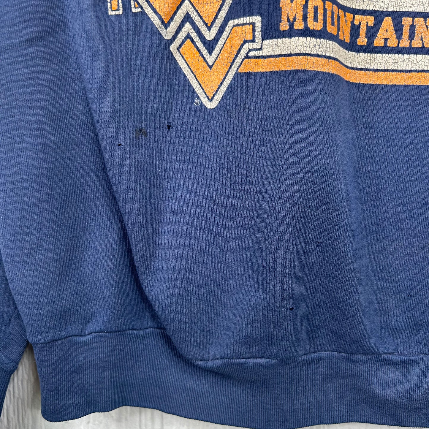 Vintage 80's West Virginia Mountaineers Seal Logo Crewneck (L)