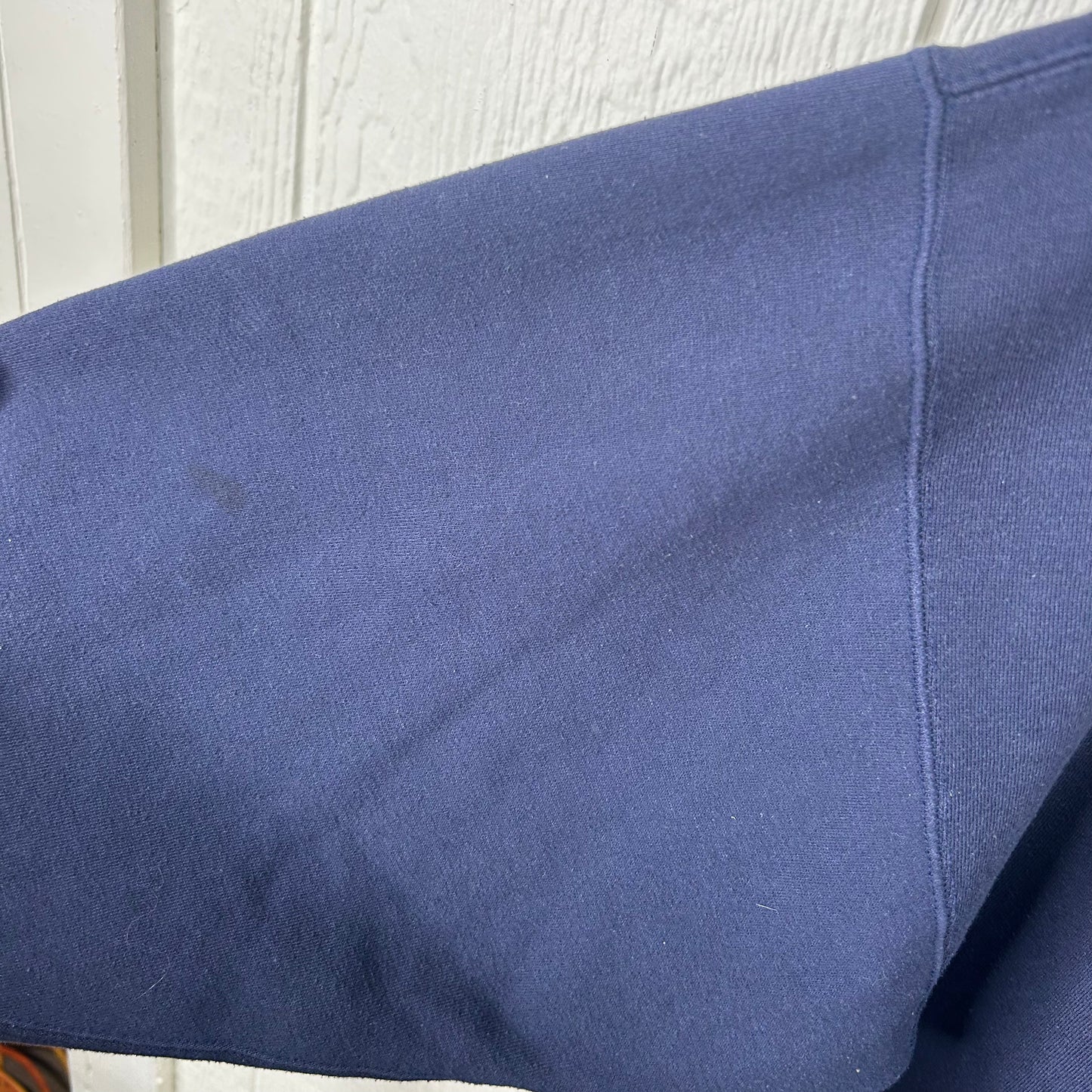 Vintage 90's Embroidered West Virginia Mountaineers Navy Crewneck (L)