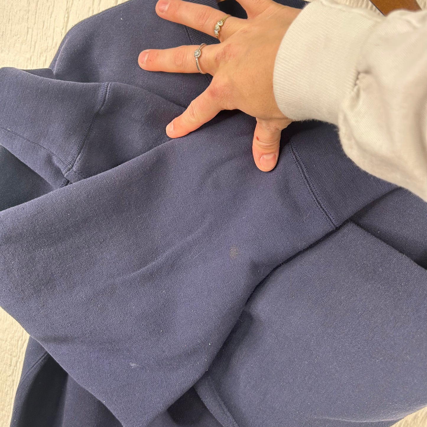 Vintage 90's Embroidered West Virginia Mountaineers Navy Crewneck (L)