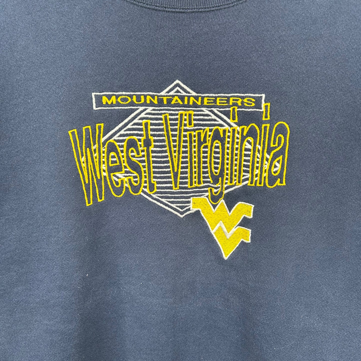 Vintage 90's Embroidered West Virginia Mountaineers Navy Crewneck (XL)
