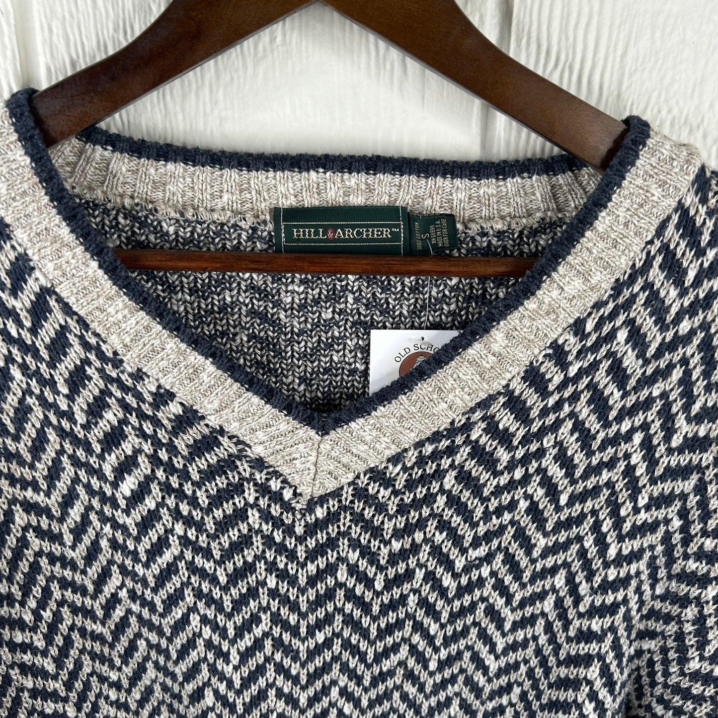 Vintage V-Neck Knit Sweater (S)