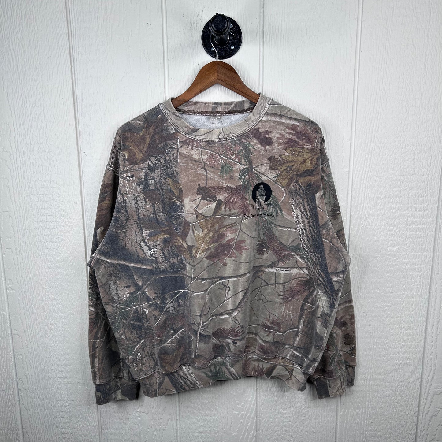 Vintage Faded Camo Old School Screen Printed Crewneck (L)