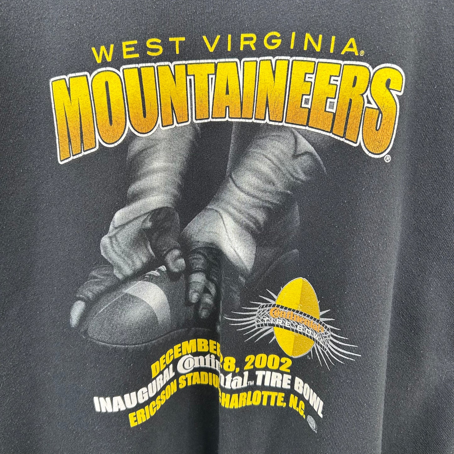 Vintage 2002 WVU Football Continental Tire Bowl Crewneck (XL)