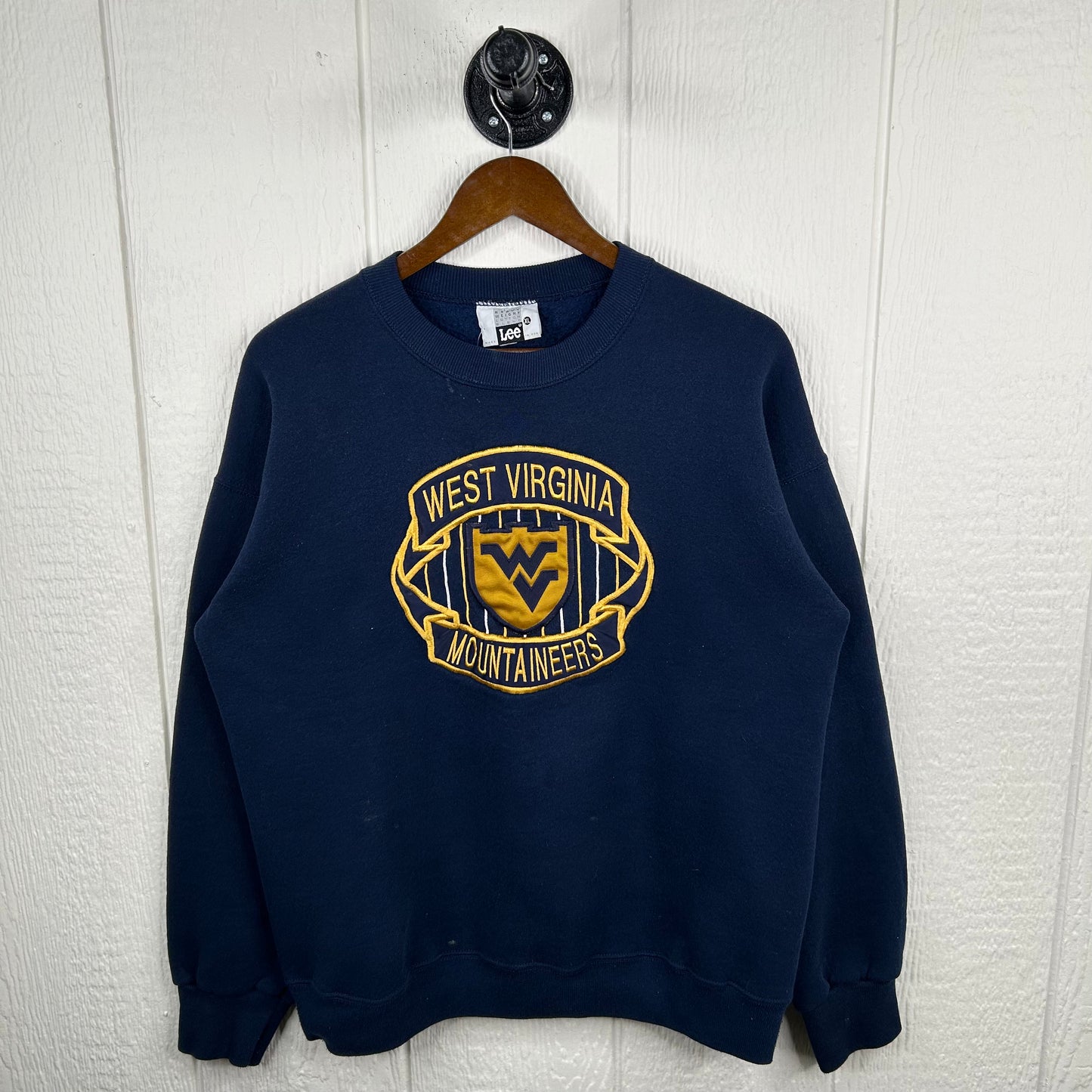 Vintage 90's Embroidered West Virginia Mountaineers Crewneck (XL)