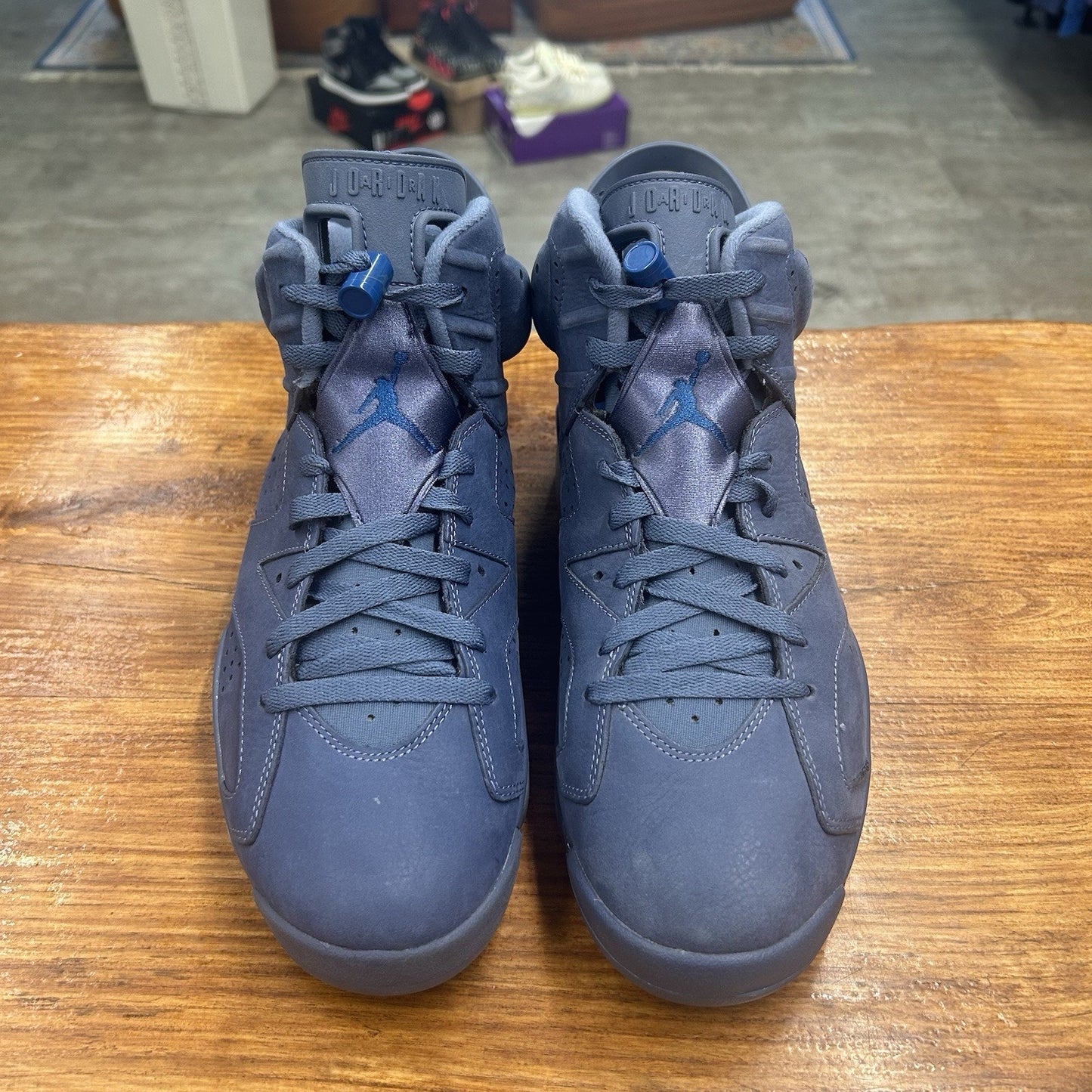 Size 10.5 - Jordan 6 Retro Diffused Blue