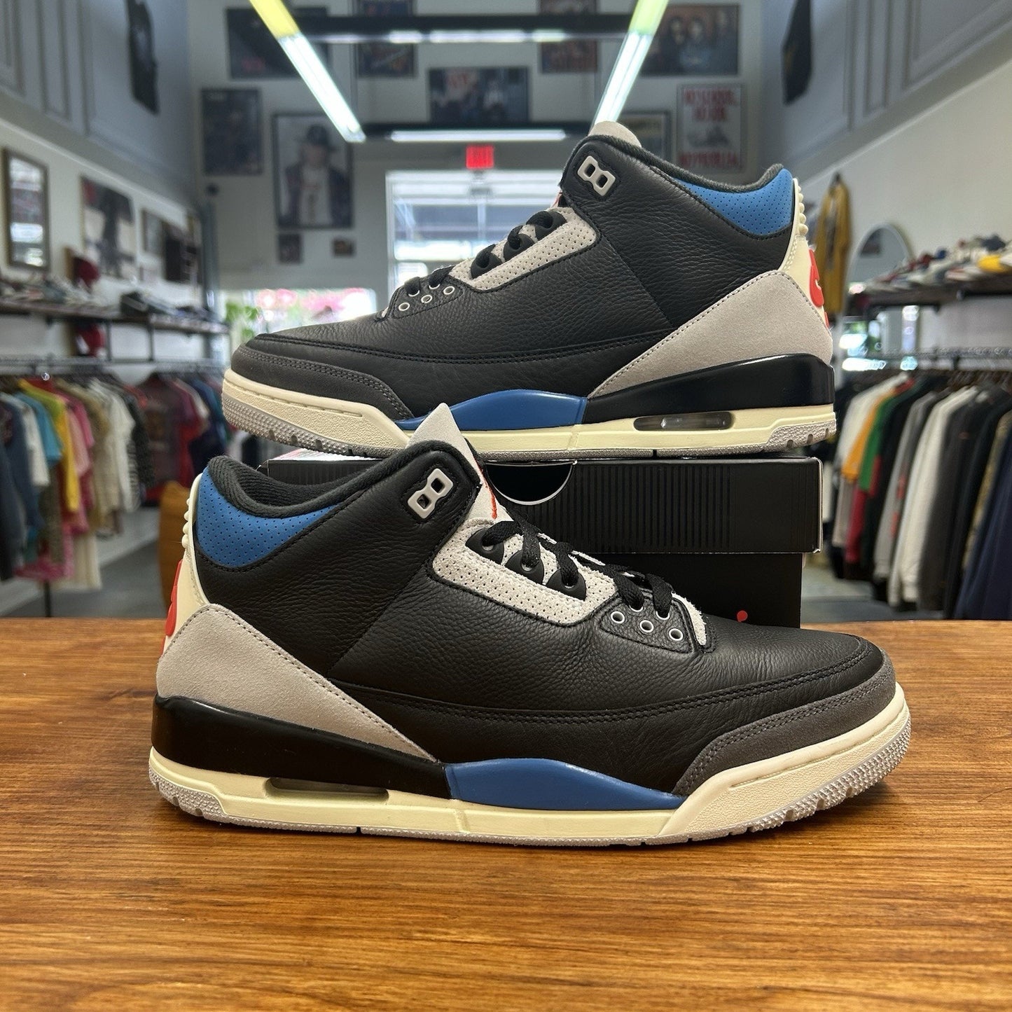 Size 11 - Air Jordan 3 Retro OG Rare Air