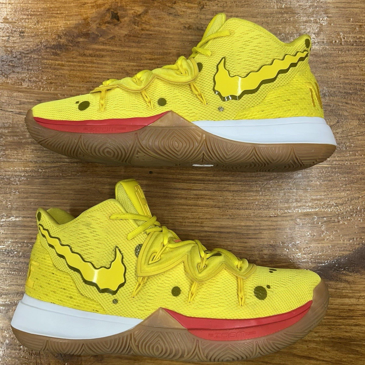 Size 12 - SpongeBob SquarePants x Nike Kyrie 5 SpongeBob Worn Once