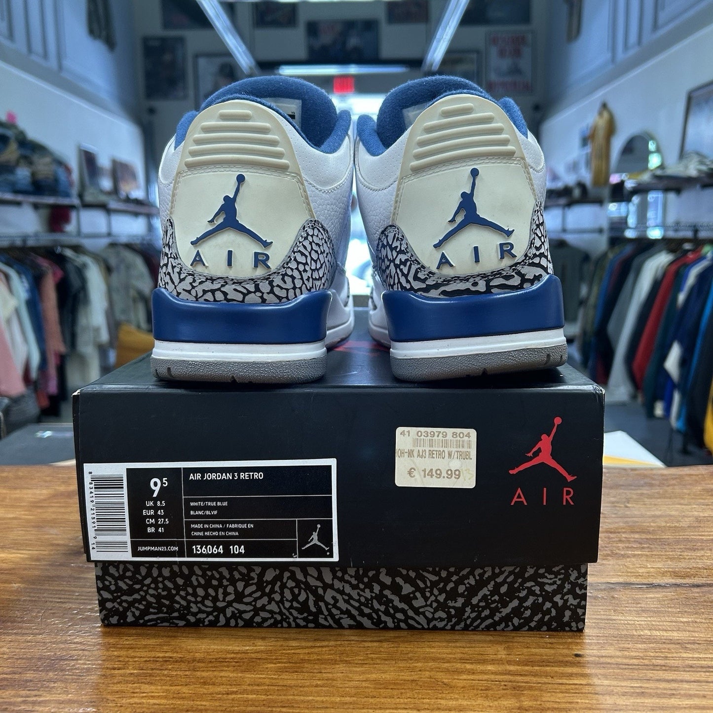 Size 9.5 - Air Jordan 3 Retro 2011 True Blue