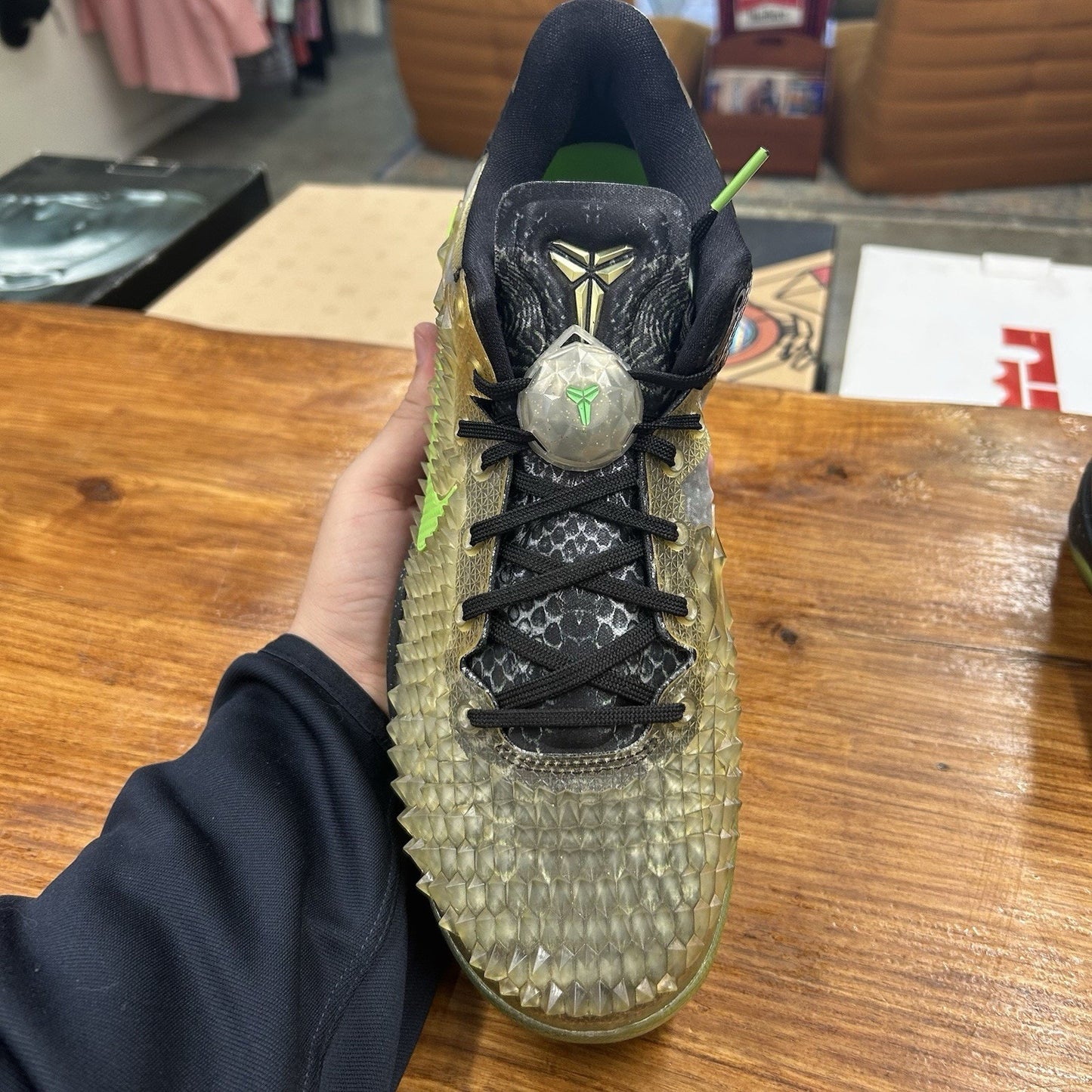 Size 10 - Nike Kobe 8 SS Christmas Snakeskin