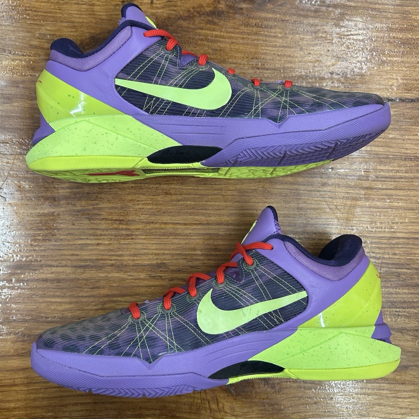 Size 10 - Nike Zoom Kobe 7 Supreme Christmas