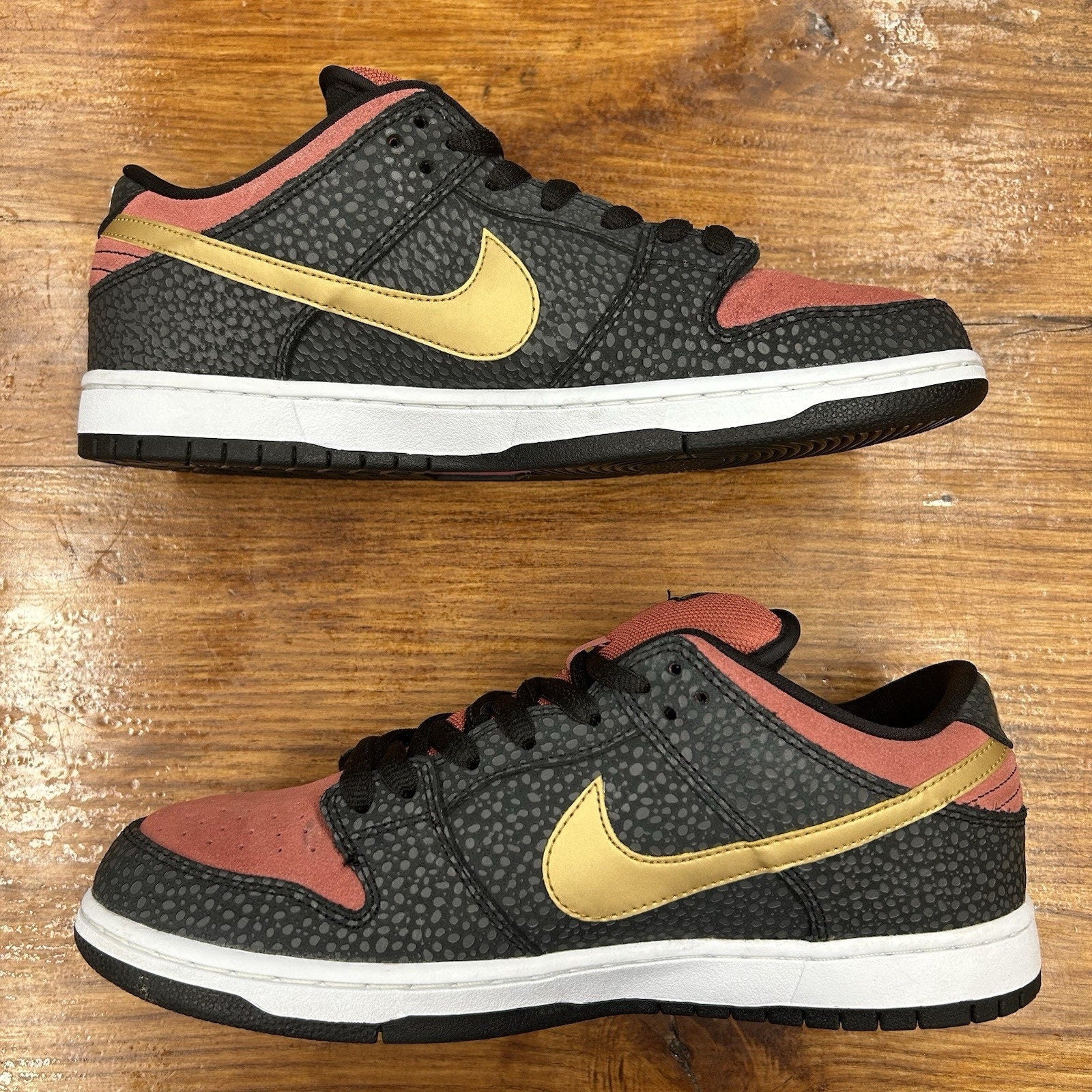 Size 11 - Nike Dunk Premium SB QS Low Walk Of Fame Worn Once OG