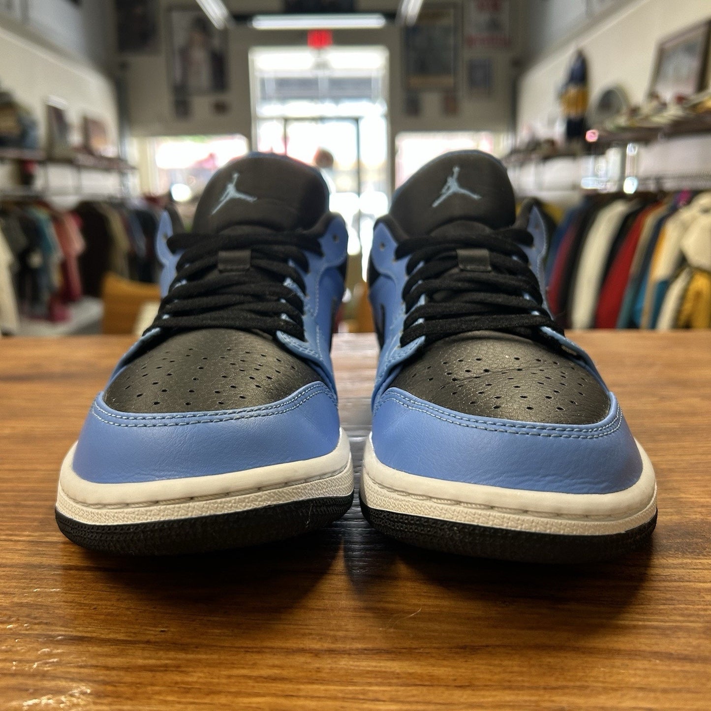 Jordan 1 Low University Blue - Used - 10.5 Men's