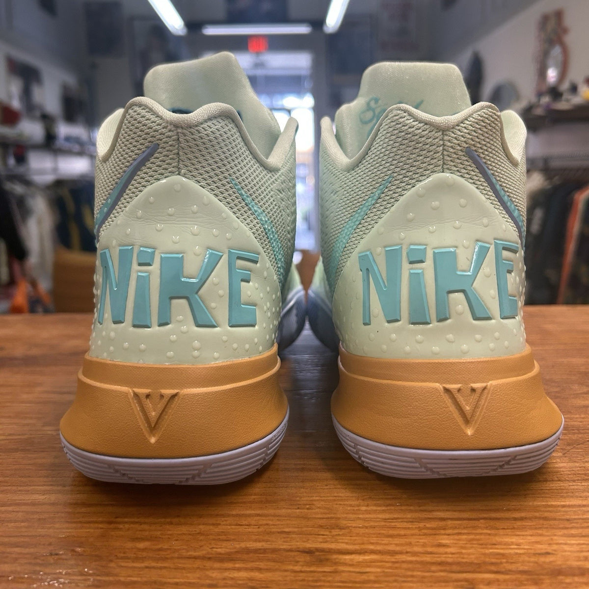 Size 12 - SpongeBob SquarePants x Nike Kyrie 5 Squidward Worn Once Perfect Tread