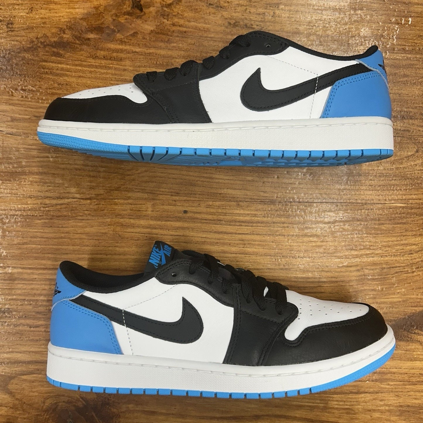 Size 9.5 - Air Jordan 1 Low UNC