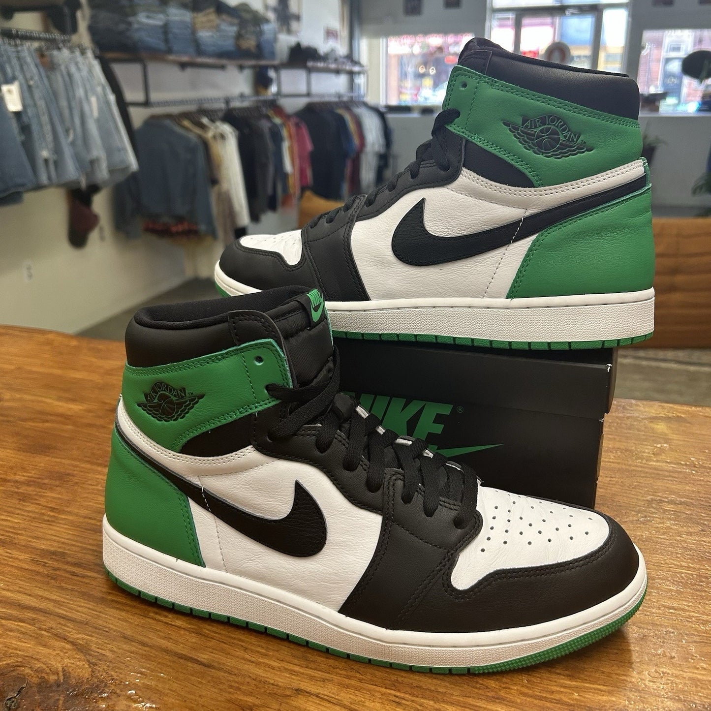 Size 12 - Jordan 1 High Lucky Green