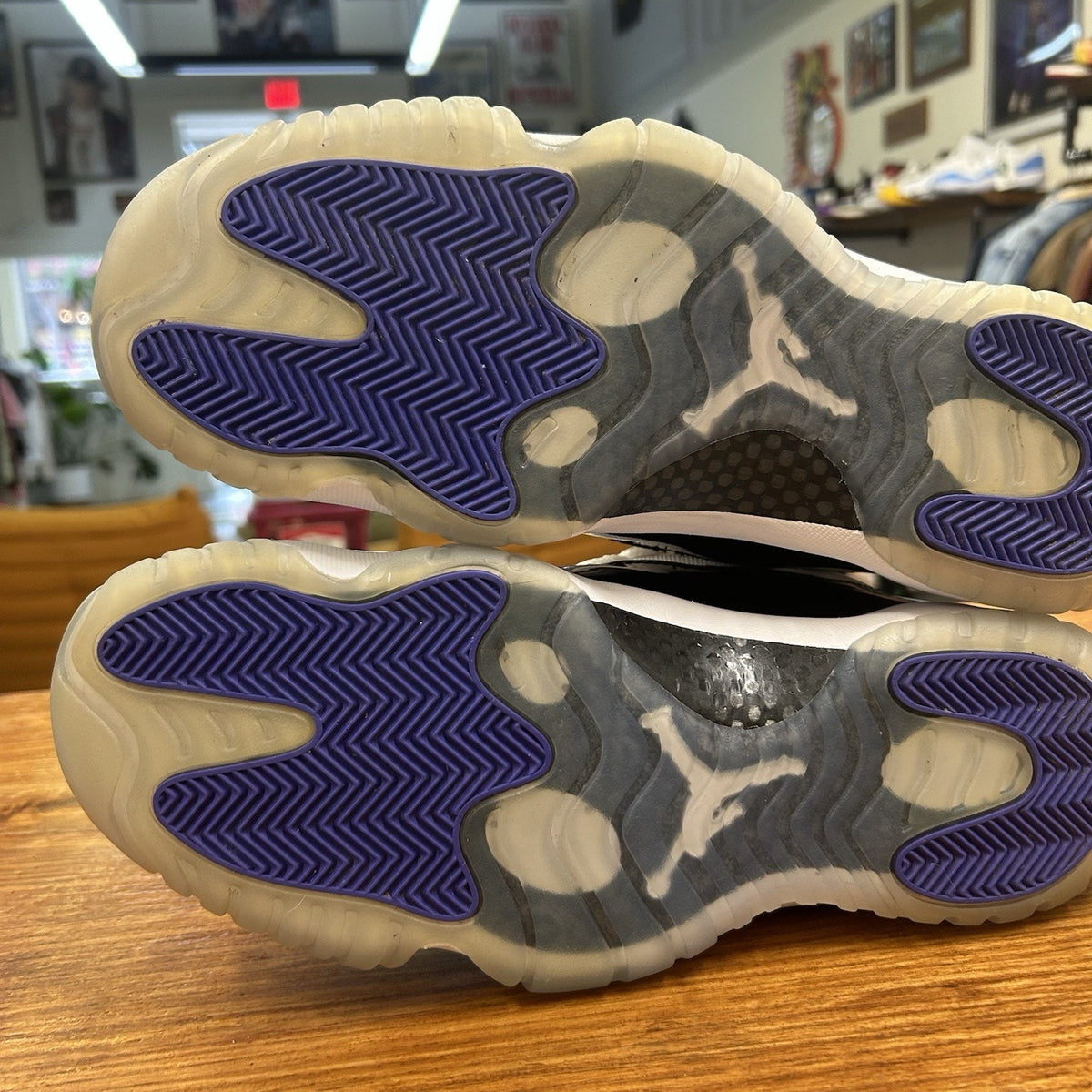 Size 12 - Jordan 11 Retro High Concord Lightly Worn