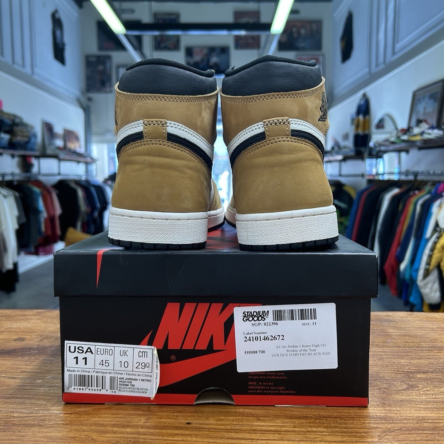 Jordan 1 Retro High Rookie of the Year 2018 - Like New - 11 Men's