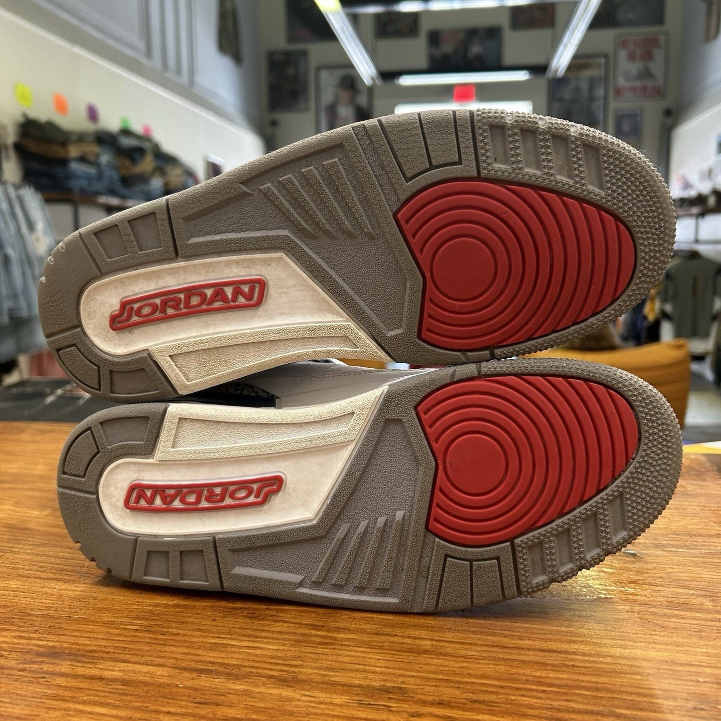 Size 9.5 - Air Jordan 3 Retro 2011 True Blue