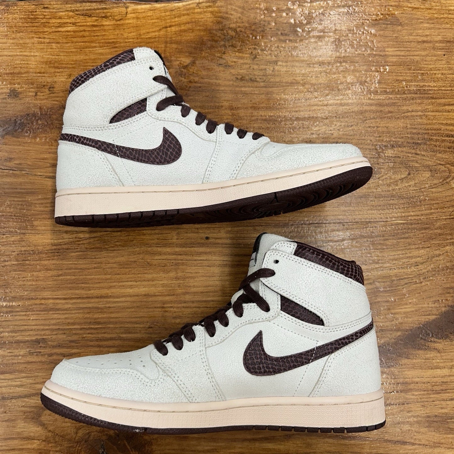 Size 9.5 - Jordan 1 OG x A Ma Maniere High Airness
