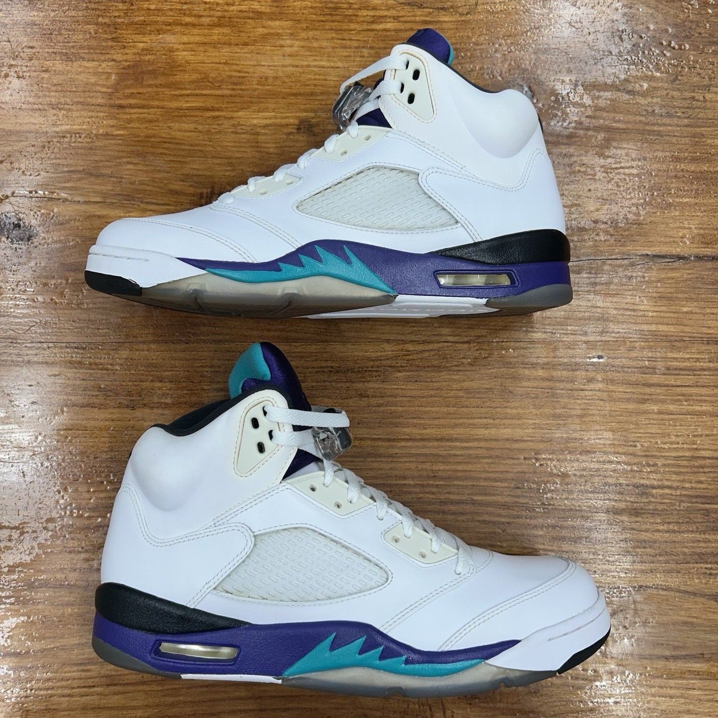 Size 10 - Jordan 5 Retro Grape 2013